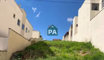 Terreno à venda no Jardim das Hortênsias, Poços de Caldas  por R$ 330.000