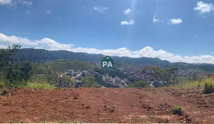 Terreno à venda no Jardim Bandeirantes, Poços de Caldas  por R$ 160.000