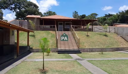 Chácara / sítio com 4 quartos à venda na Zona Rural, Caldas  por R$ 650.000