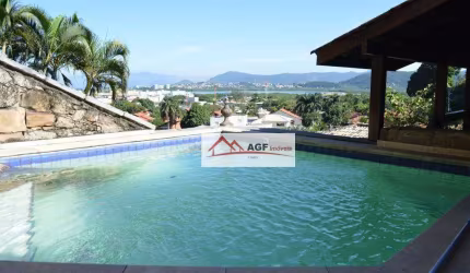 Excelente casa no Ubá Itacoatiara