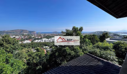Casa 05 Qtos com bela vista para Camboinhas