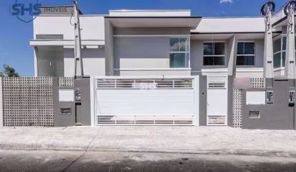 Casa com 3 dormitórios à venda, 140 m² por R$ 670.000,00 - Bela Vista - Gaspar/SC