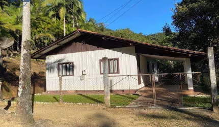 Sítio com 4 dormitórios à venda, 177094 m² por R$ 2.200.000,00 - Centro - Massaranduba/SC