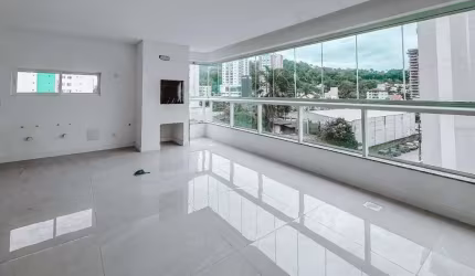 Amplo apartamento 3 suítes no Bairro Vila Nova