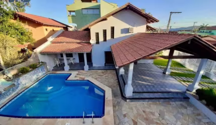 Casa com 5 dormitórios à venda, 250 m² por R$ 1.800.000,00 - Armação - Penha/SC