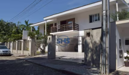 Casa com 4 dormitórios à venda, 800 m² por R$ 2.700.000,00 - Jardim Blumenau - Blumenau/SC