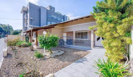 Casa com 3 dormitórios para alugar, 340 m² por R$ 5.300,00/mês - Velha - Blumenau/SC