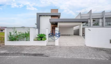 Casa com 3 dormitórios para alugar, 400 m² por R$ 8.170,99/mês - Fortaleza Alta - Blumenau/SC