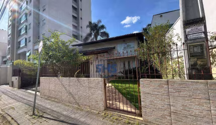 Casa com 3 dormitórios para alugar, 186 m² por R$ 8.120,01/mês - Vila Nova - Blumenau/SC