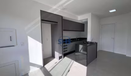 Apartamento com 2 dormitórios para alugar, 63 m² por R$ 3.005,00/mês - Garcia - Blumenau/SC