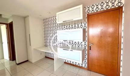 Imóvel para venda com 3 quartos sendo 1 suíte em Jardim Camburi - Vitória - ES