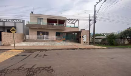 Sala Térrea de Frente para Locação