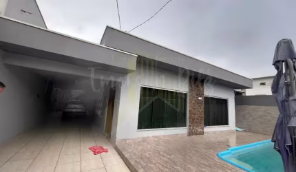 CASA A VENDA BARRA DO RIO 4 QUARTOS SENDO 1 SUÍTE