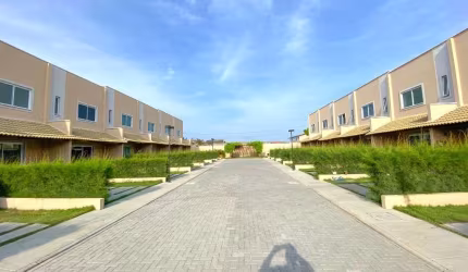 Casa com 2 dormitórios à venda, 70 m² por R$ 215.000,00 - Loteamento Sol Nascente - Aquiraz/CE