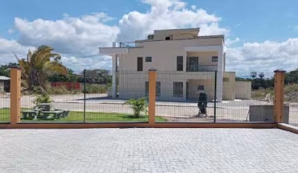Casas em condomínio