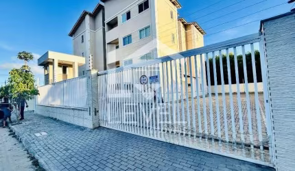 APARTAMENTO À VENDA PRÓXIMO AO CENTRO DE AQUIRAZ!