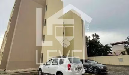 Apartamento com 2 dormitórios à venda, 52 m² por R$ 155.000,00 - Chácara da Prainha - Aquiraz/CE