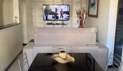 Vendo Apt 2/4 com Varanda no Brisas do Vales