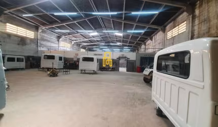 Galpão para Venda em Uberlândia, Distrito Industrial, 1 banheiro