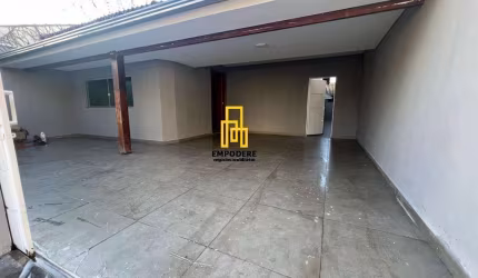 Casa para Venda em Uberlândia, Alto Umuarama, 3 dormitórios, 1 suíte, 2 banheiros, 2 vagas