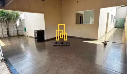 Casa para Venda em Uberlândia, Morumbi, 3 dormitórios, 1 suíte, 3 banheiros, 3 vagas