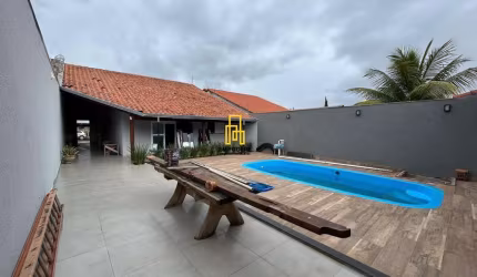 Casa para Venda em Uberlândia, Granada, 3 dormitórios, 1 suíte, 1 banheiro, 3 vagas