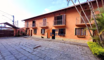Casa com 2 quartos à venda, 96 m² por R$ 405.000 - Várzea - Teresópolis/RJ