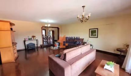 Apartamento com 3 dormitórios à venda, 186 m² por R$ 870.000 - Várzea - Teresópolis/RJ