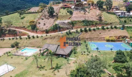Casa com 3 quartos à venda, 190 m² por R$ 680.000 - Vale Alpino - Teresópolis/RJ