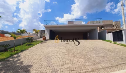 Casa com 3 dormitórios à venda, 400 m² por R$ 2.380.000,00 - Condominio Portal dos Bandeirantes - Salto/SP
