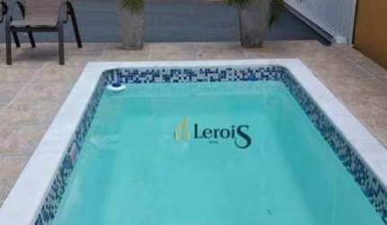 Casa com 3 dormitórios à venda, 200 m² por R$ 780.000,00 - Vila Roma - Salto/SP