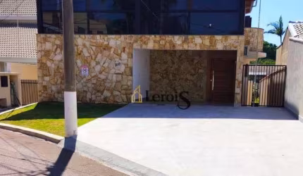 Casa com 5 dormitórios à venda, 400 m² por R$ 1.800.000,00 - Condomínio Portella - Itu/SP