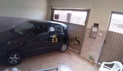 Casa com 2 dormitórios à venda, 140 m² por R$ 530.000,00 - Vila Teixeira - Salto/SP