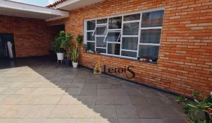 Casa com 4 dormitórios à venda, 262 m² por R$ 620.000,00 - Vila Leis - Itu/SP