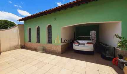 Casa com 3 dormitórios à venda, 250 m² por R$ 930.000,00 - Brasil - Itu/SP