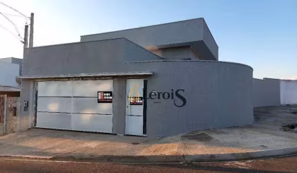 Casa com 3 dormitórios à venda, 140 m² por R$ 660.000,00 - Jardim dos Sabiás - Indaiatuba/SP