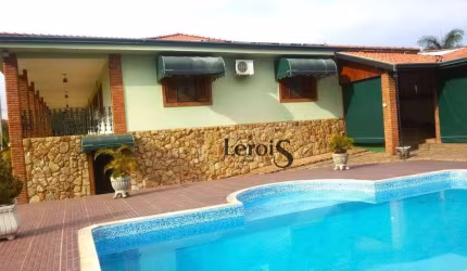 Chácara com 4 dormitórios à venda, 1040 m² por R$ 1.300.000,00 - Condomínio Zuleika Jabour - Salto/SP