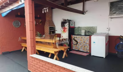 Casa com 2 dormitórios à venda, 115 m² por R$ 375.000,00 - Salto de São José - Salto/SP