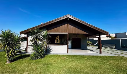 Casa com 2 dormitórios à venda, 150 m² por R$ 890.000,00 - Condomínio Terras de Santa Izabel - Salto/SP