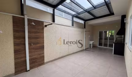 Casa com 3 dormitórios para alugar, 110 m² por R$ 5.000,00/mês - Condomínio Village Moutonnée - Salto/SP