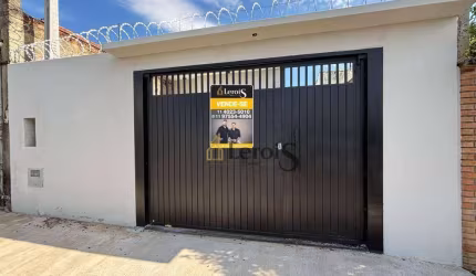 Casa com 2 dormitórios à venda, 69 m² por R$ 450.000,00 - Jardim Marília - Salto/SP