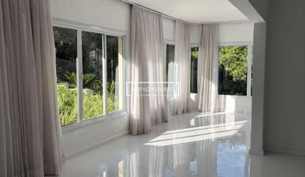 Casa com elevador - 5 suítes - 900 m2 -Cond. Quebec - São Roque - 4.400.000,00