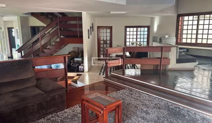 Casa 4 quartos - 485 m2 -  15.000,00 pacote - Residencial 4- Santana do Parnaiba