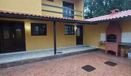 Casa de 3 quartos com 130m² vendendo no Bairro do Pechincha.