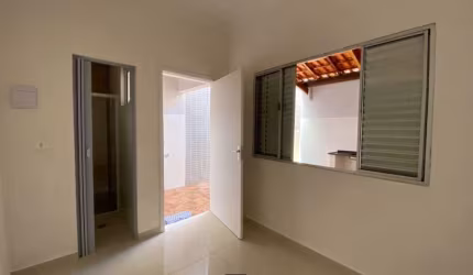 Imperdível: Casa à venda em Praia Grande-SP, bairro Caiçara - 3 quartos, 2 suítes, 3 banheiros, 2 vagas de garagem, 88,12 m²!