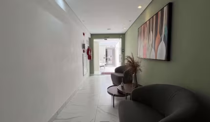 Apartamento à Venda ou Locação em Praia Grande-SP, Bairro Caiçara: 2 Quartos, 1 Sala, 1 Banheiro, 1 Vaga de Garagem - 52m².