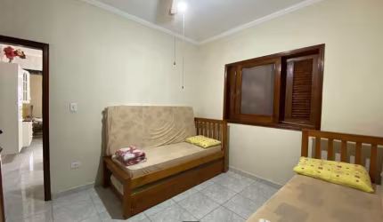 CASA 1 DORMITORIO COM CHURRASQUEIRA E 2 VAGAS PARA VENDA NA VILA CAIÇARA