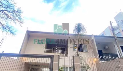 EXCELENTE SOBRADO NA ZONA 07, PROXIMO AO COLEGIO ADVENTISTA.