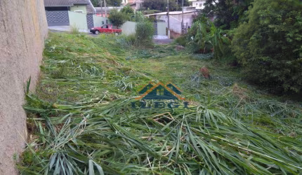 Terreno para venda no bairro tranquilo em Vinhedo.