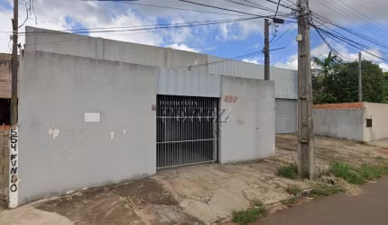 Barracão / Galpão / Depósito à venda na Madeira, --, Vila Matarazzo, Londrina por R$ 450.000